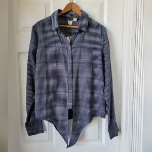 Roxy Long Sleeve Button Up Shirt Womens Medium Tie Bottom Striped Blue/White